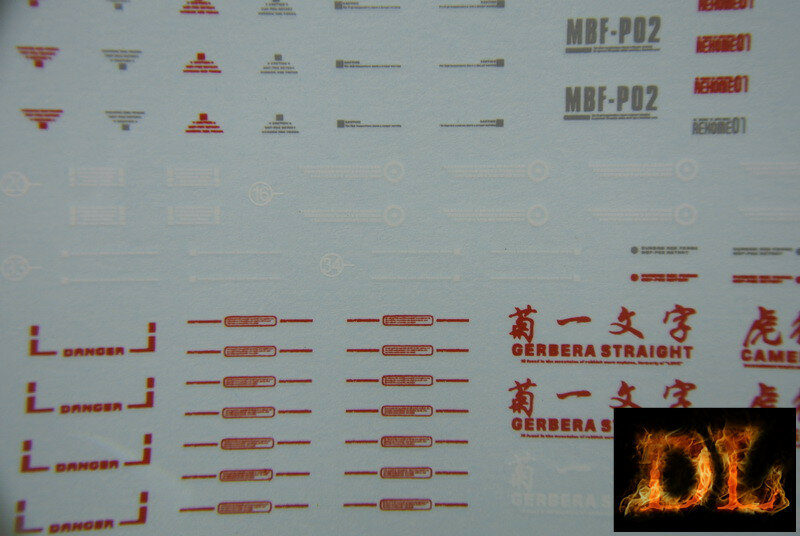 DL-Decal P02 voor PG Astray Red MBF-P02 2 Vellen