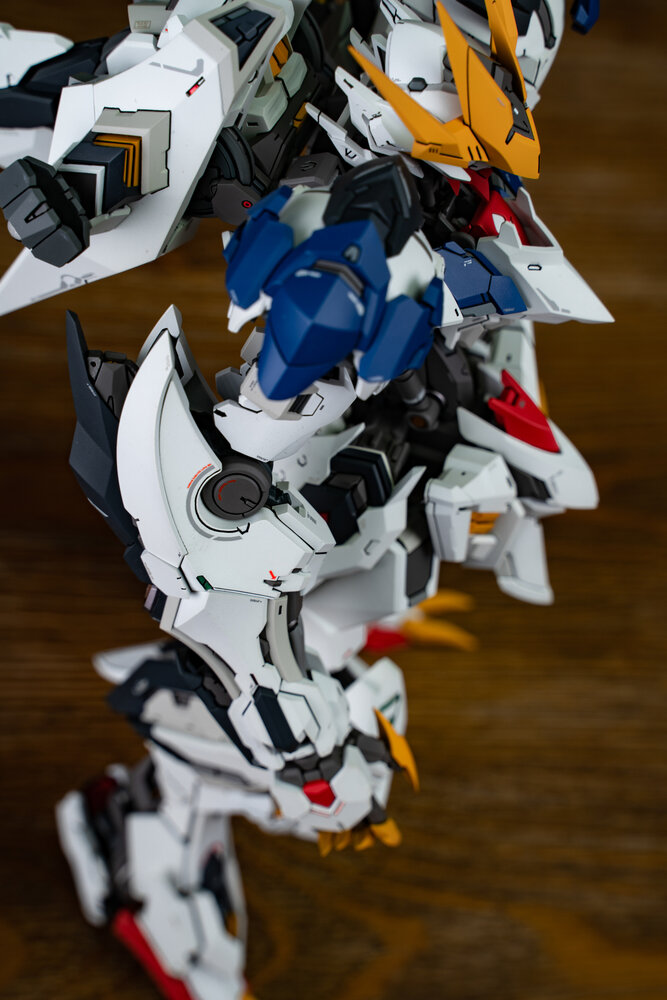LabZero MG Barbatos Lupos Rex ver.2.0 Deluxe ver + bonus Weapons