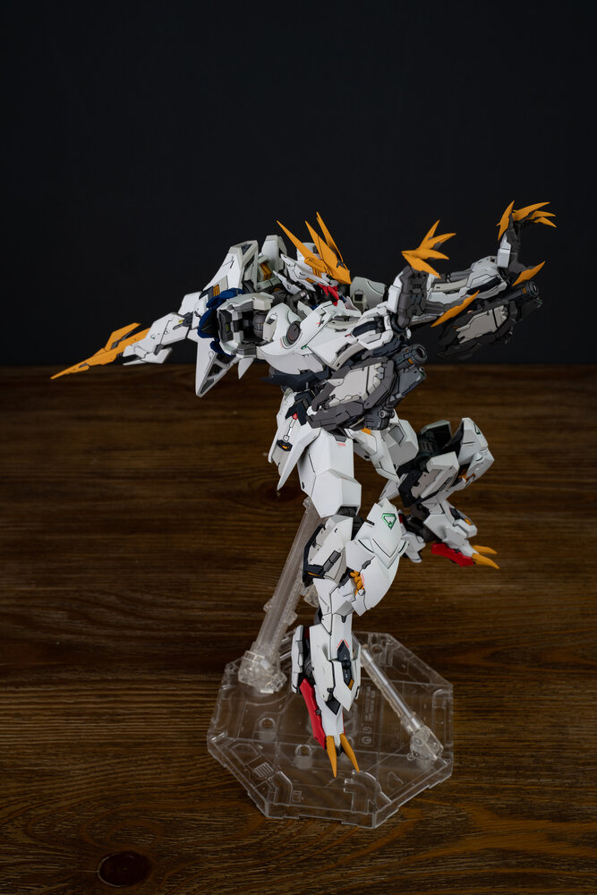LabZero MG Barbatos Lupos Rex ver.2.0 Deluxe ver + bonus Weapons