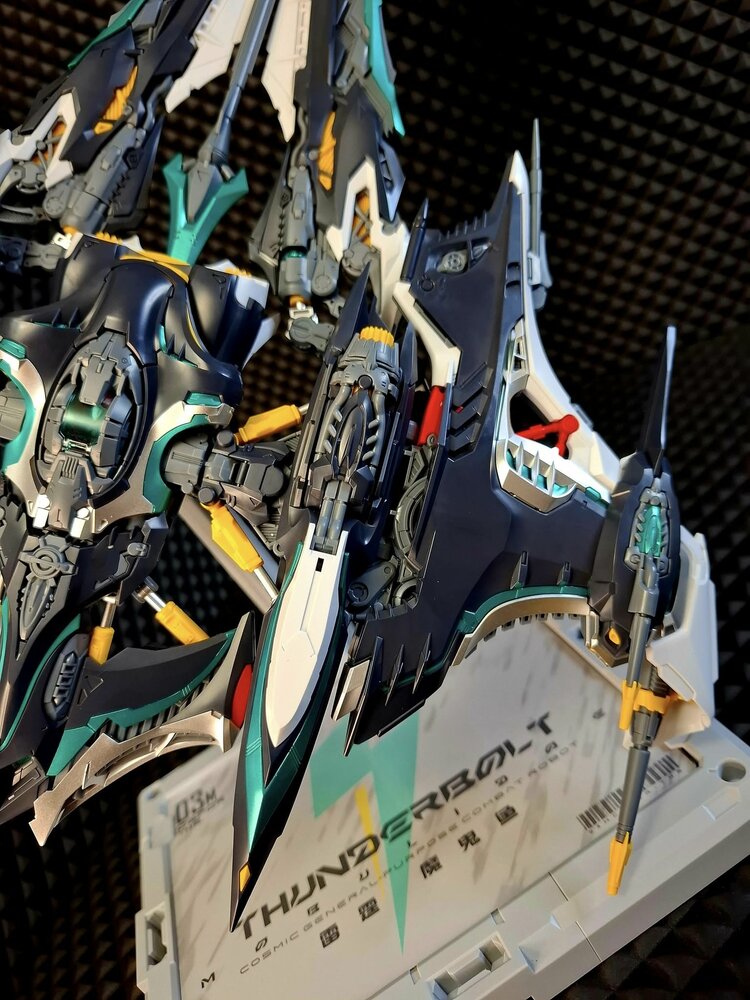 PRE-ORDER 1/100 In Era+ Thunderbolt Manta THB-02A Assault Equipment Ver. 25%Prepayment