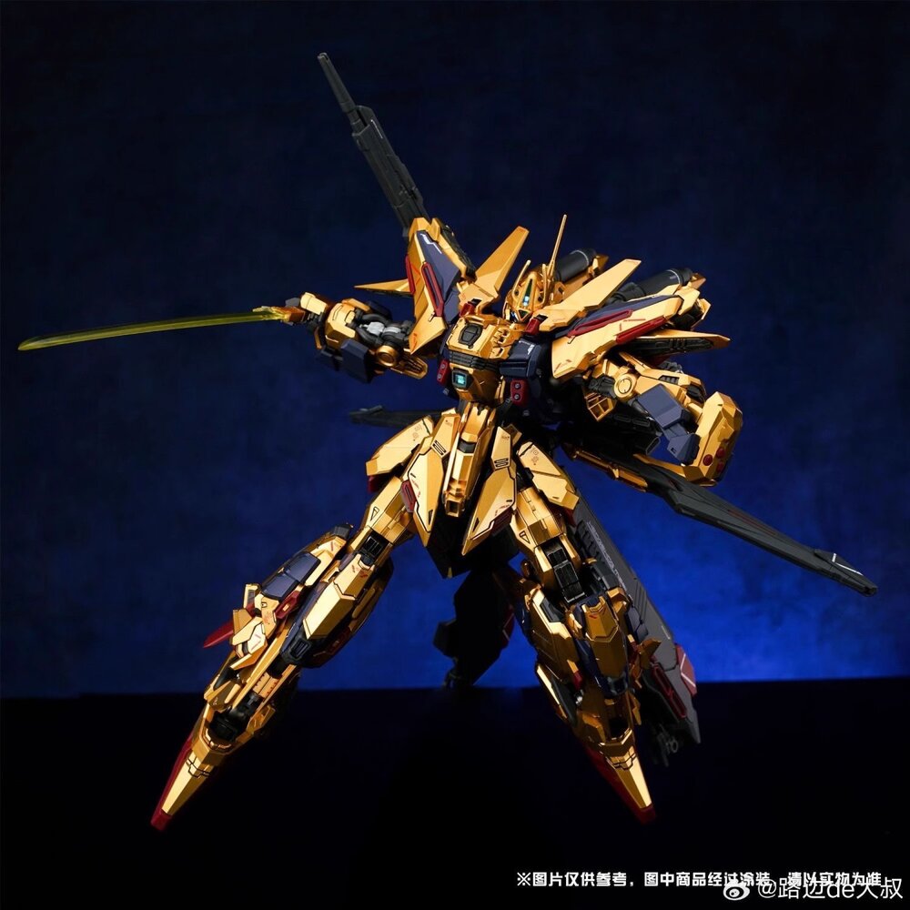 PRE-ORDER Shenma Model 1/100 Golden Warrior Full Armor (FA Hyaku Shiki)