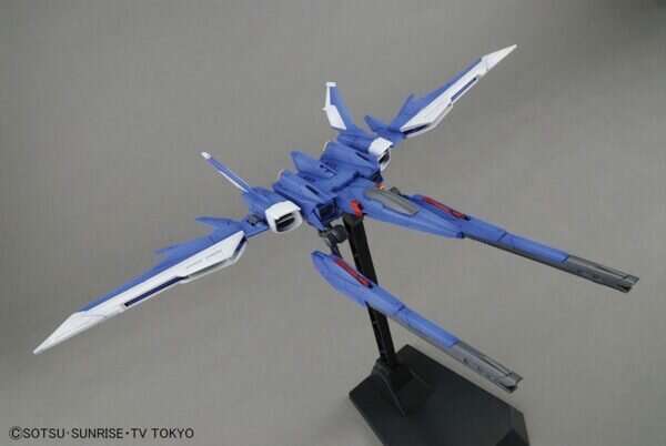 1/100 MG GAT-X105B/FP Build Strike Gundam Full Package