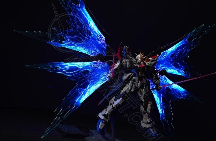 Kosmos MGEX Strike Freedom RGB LED Set + Remote