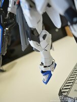 Flaming-Snow MG-02 Freedom 2.0 ZGMF-10A + Base Decals Fluorescerend