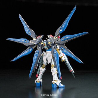 1/144 RG ZGMF-X20A Strike Freedom Gundam RG14