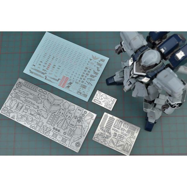 Madworks S07 HG Sinanju Stein MSN-06S-2 Set