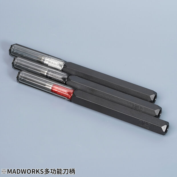 Madworks Multifunctional Handle