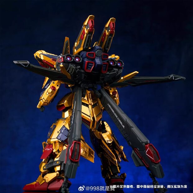 Shenma Model 1/100 Golden Warrior Full Armor (FA Hyaku Shiki)